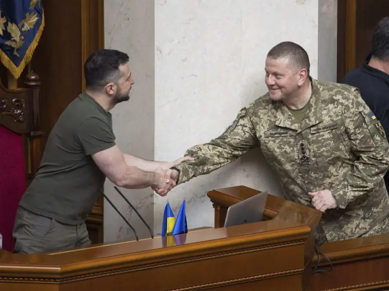 После визита Нуланд в Киеве заговорили о готовности созвать Ставку для снятия Залужного с должности