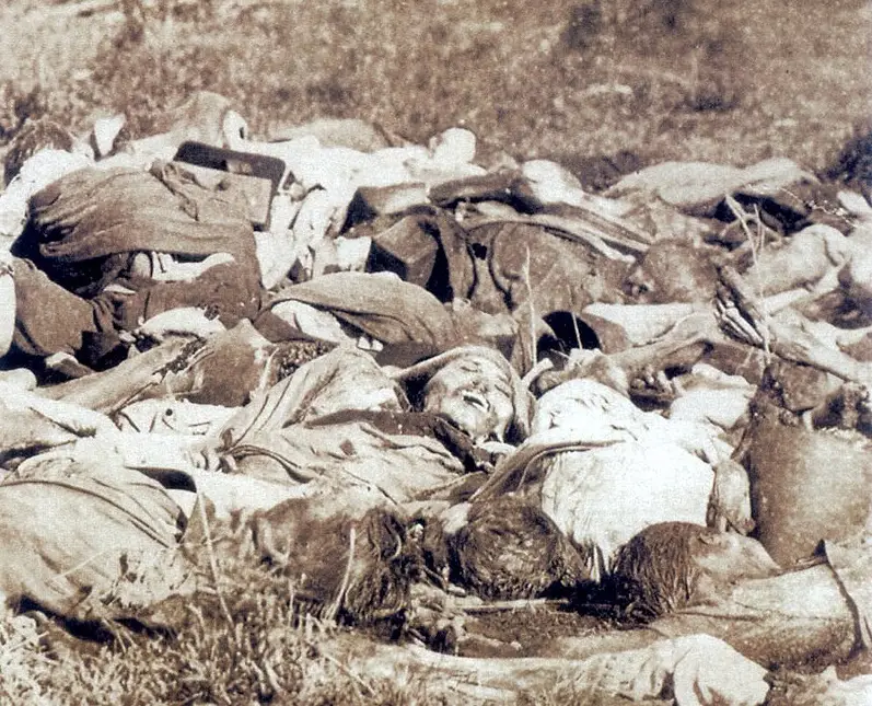 Трупы парагвайцев после битвы при Бокероне, июль 1866 года (Музей Митры, Буэнос-Айрес)