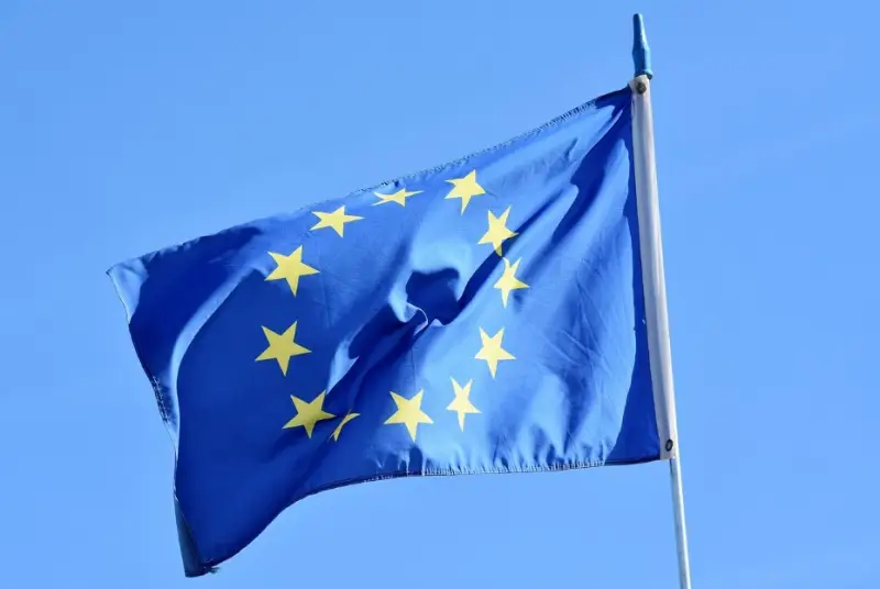 Reuters: Послы ЕС утвердили 13-й пакет санкций против России