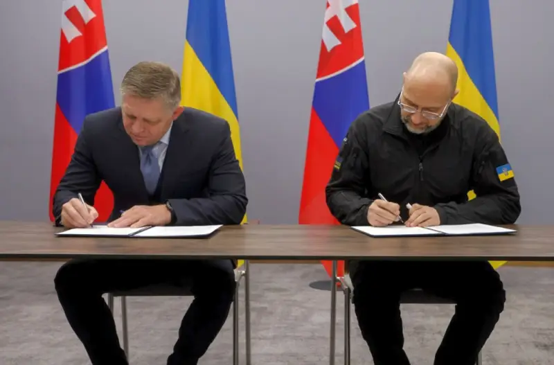 Правительства Украины и Словакии обсудят на совместном заседании предоставление помощи Киеву