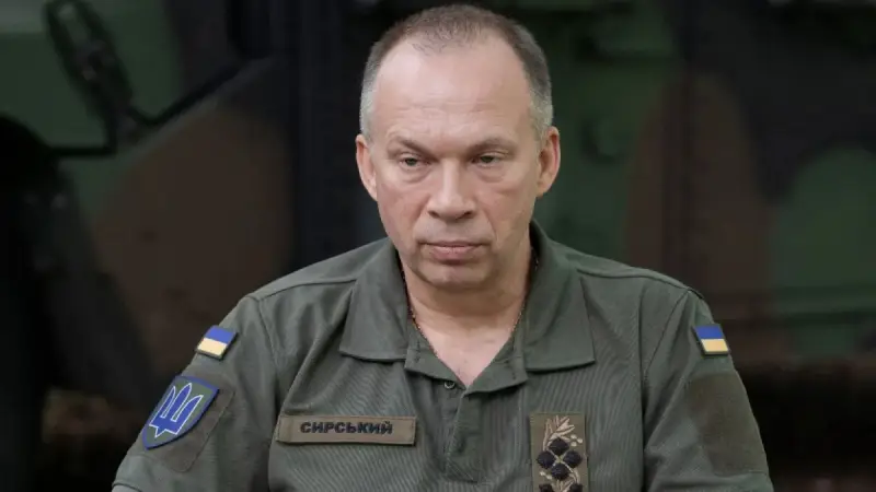 На официальной странице главкома ВСУ украинцы выражают недовольство назначением генерала Сырского вместо Залужного