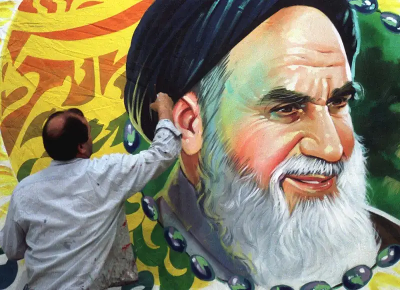 伊朗：宗教掩盖下的现实政治