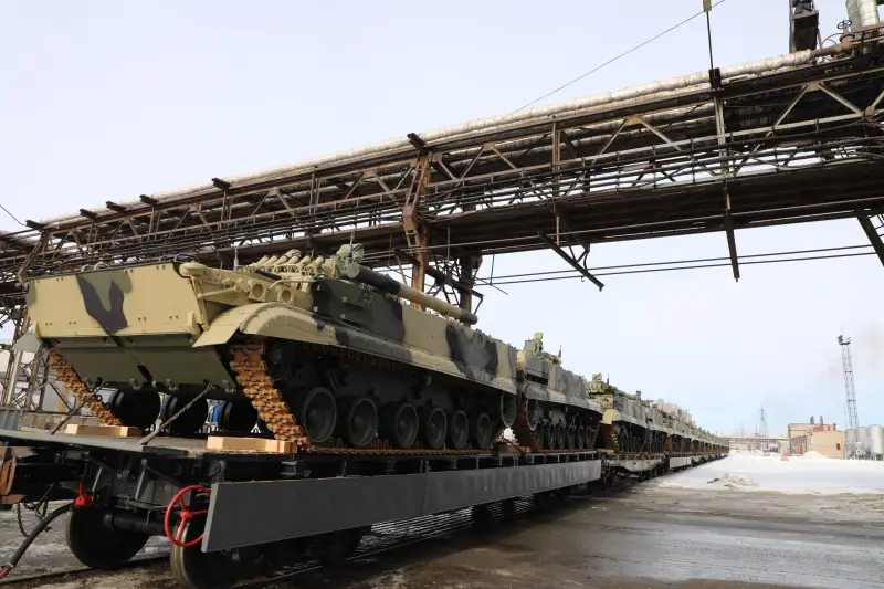 Российские военные получили вторую в этом году партию новых боевых машин пехоты БМП-3