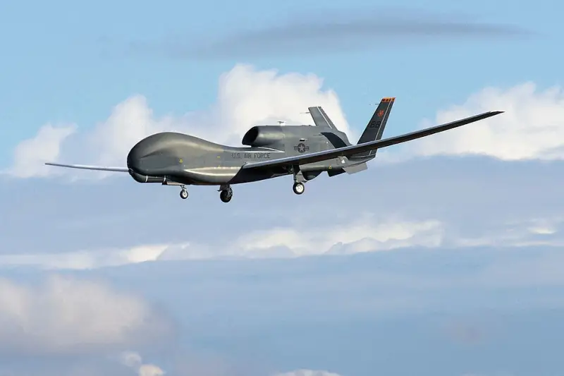 Американский дрон RQ-4B Global Hawk направился в черноморскую акваторию: ожидать очередной атаки ВСУ?