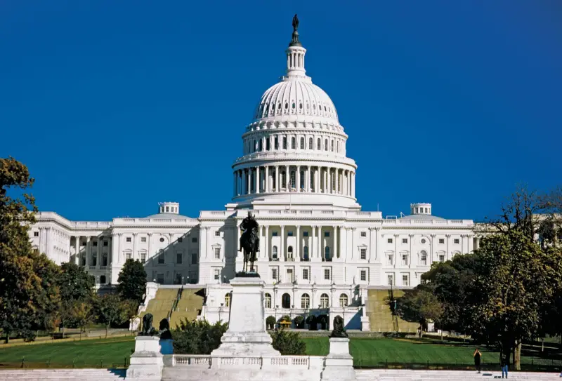 Американский бизнесмен: Конгресс США должен разобраться, каким образом Вашингтон участвовал в саботаже мирного соглашения по Украине в Стамбуле
