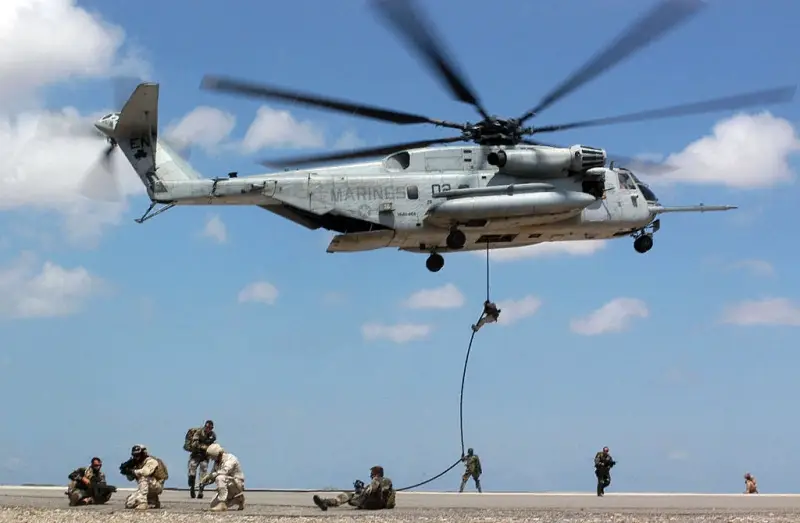 Обнаруженный после крушения вертолёт CH-53E является одним из старейших в авиапарке морской пехоты США