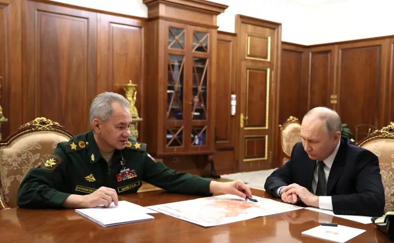«Удалось взять с минимальными потерями»: Шойгу доложил Путину о текущей ситуации на Авдеевском направлении