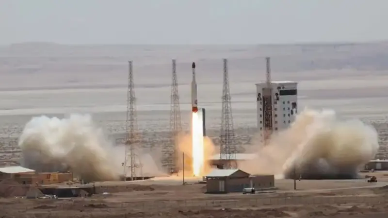 «Скоро начнём запускать спутники самостоятельно»: иранский министр заявляет о временном использовании космодромов России