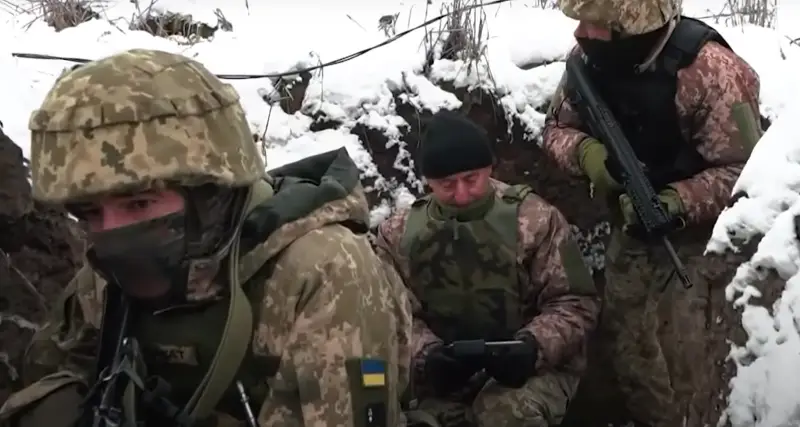 Офицер бригады ВСУ признал способность ВС РФ оказывать давление по всему фронту