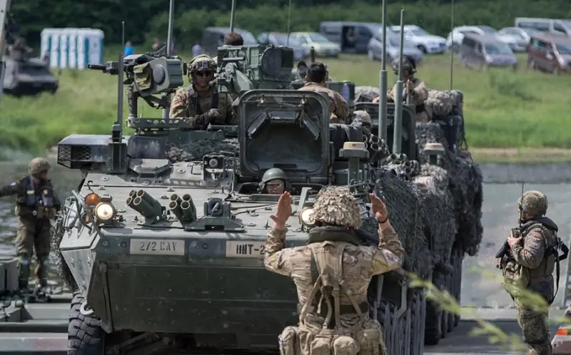 В польском Генштабе заявили о готовности крупного контингента НАТО перебазироваться в Польшу