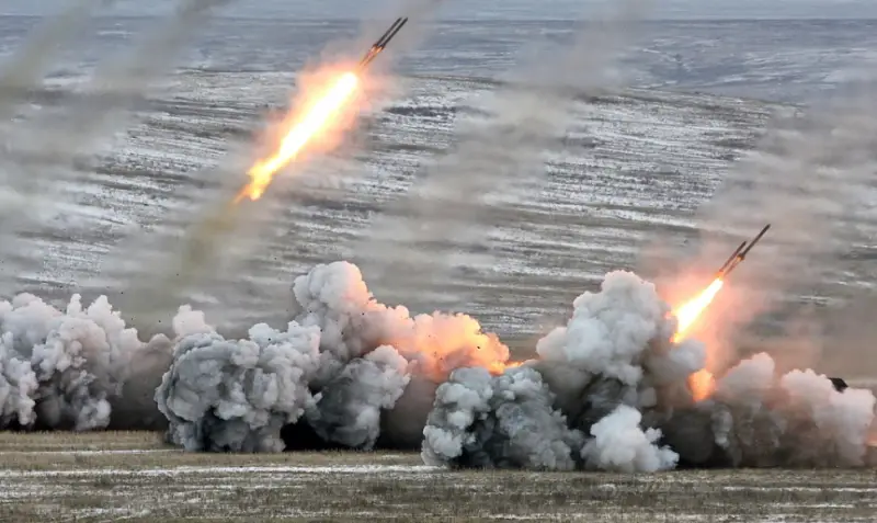 Опубликованы кадры уничтожения тяжёлыми огнемётными системами позиций ВСУ в Георгиевке