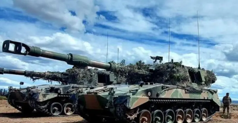 «Военные не хотят выходить на улицы»: правительство Аргентины намерено перепрофилировать армию на борьбу с «внутренней угрозой»
