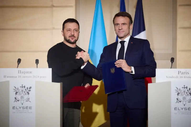 Exjefe militar de la UE: Macron debe recordar las consecuencias antes de anunciar el envío de tropas a Ucrania