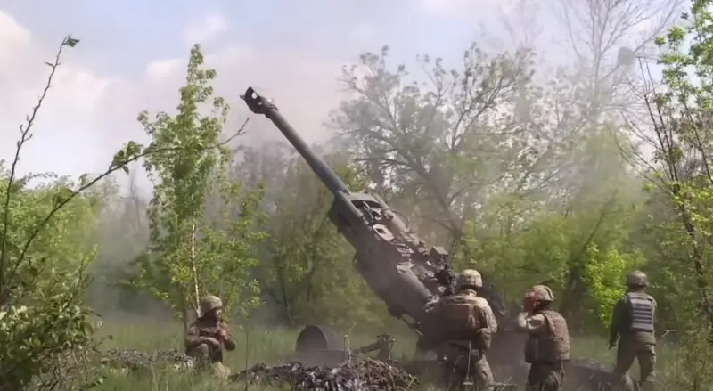 "نهاية فعالية المدفعية المقطوعة": أصيب ثلثا مدافع الهاوتزر الأمريكية M777 التابعة للقوات المسلحة الأوكرانية