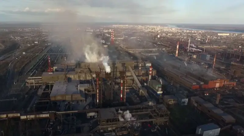 Власти Вологодской области рассказали о последствиях падения дрона на территорию металлургического предприятия