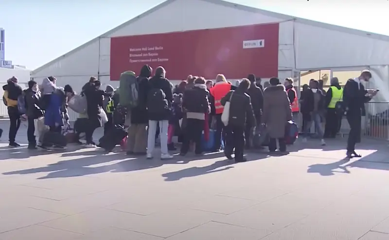 Ukrainische Flüchtlinge in Deutschland erhielten Briefe, in denen sie aufgefordert wurden, Arbeit zu suchen