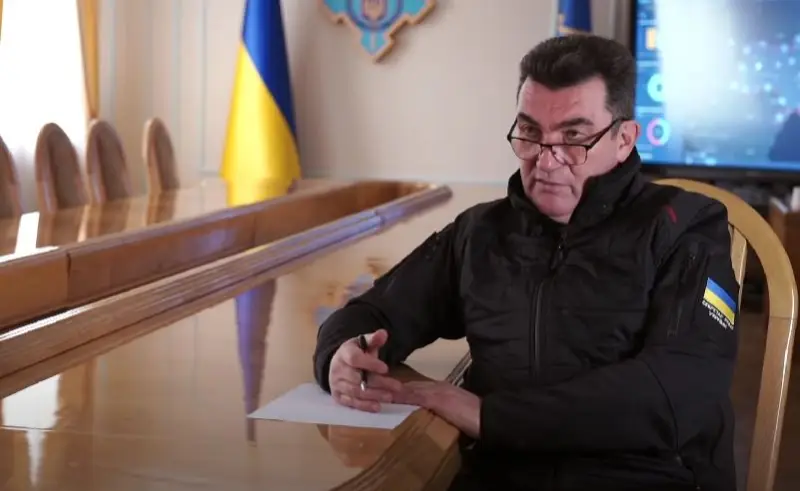Глава киевского режима Зеленский уволил секретаря СНБО и назначил на его место шефа внешней разведки