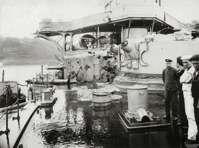 러일 전쟁 당시 러시아 해군 포병의 퓨즈. 튜브 도착. 1894년