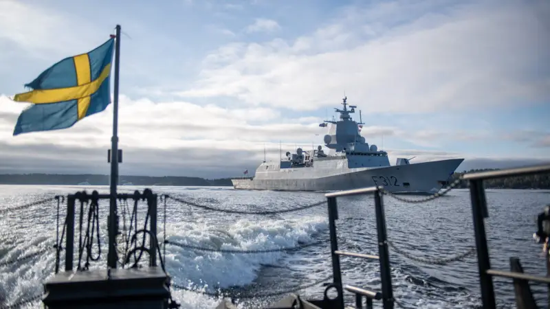 «Нас ждёт конфликт с Россией»: глава МИД Швеции призвал НАТО готовиться к противостоянию