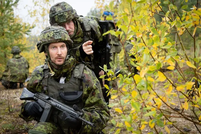 Латвия и Эстония призвали страны НАТО вернуть всеобщую воинскую повинность на фоне «российской угрозы»