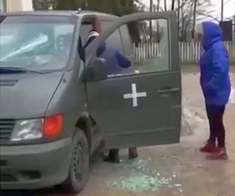 Сотрудники хмельницкого военкомата написали заявление в полицию после нападения женщин