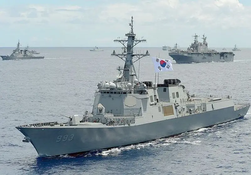 Южная Корея приступает к разработке баллистических ракет корабельного базирования