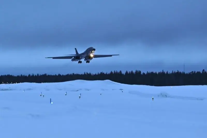 Бомбардировщики B-1B Lancer ВВС США не стали задерживаться на учениях в Швеции и вернулись домой