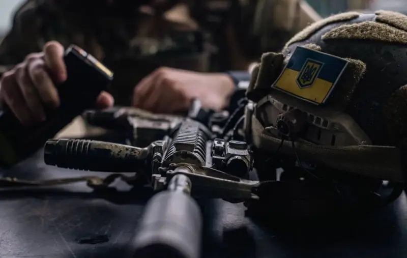 تحدث جندي في القوات المسلحة الأوكرانية عن "وباء" حقيقي لإدمان القمار في الجيش الأوكراني