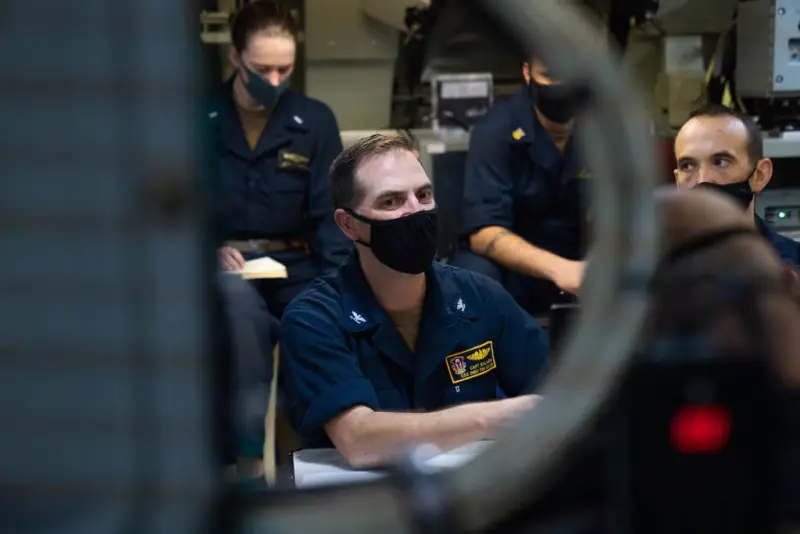 «Отсутствие уверенности в способности командовать»: в США отстранён от должности очередной командир-подводник