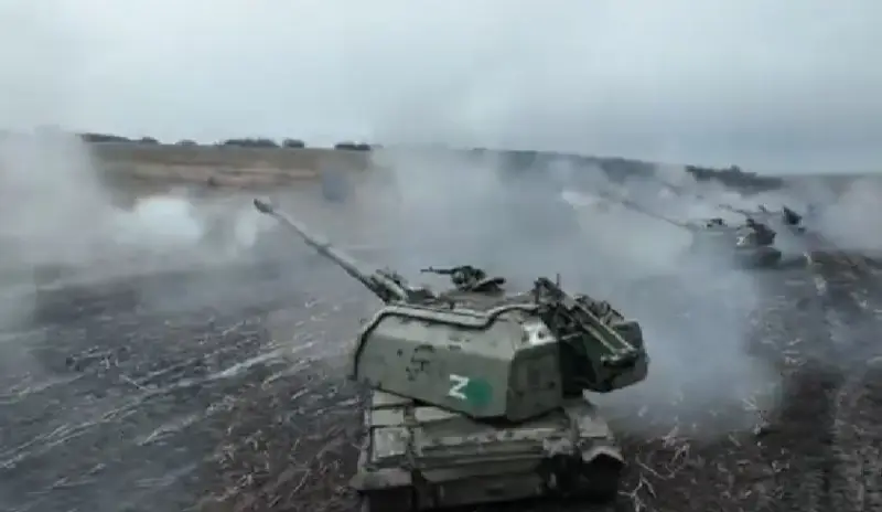 Украинские источники утверждают, что российская армия начала масштабное наступление на Северск силами 15 бригад