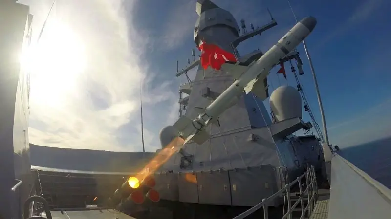 В Турции прошло первое успешное испытание противокорабельной ракеты с турбореактивным двигателем собственной разработки