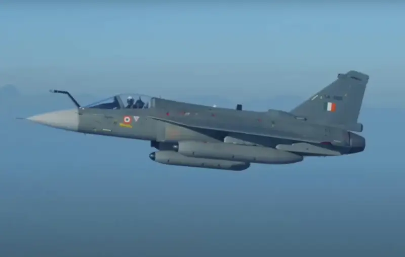 Индия модернизировала свой легкий истребитель Tejas в попытке превзойти пакистано-китайский JF-17