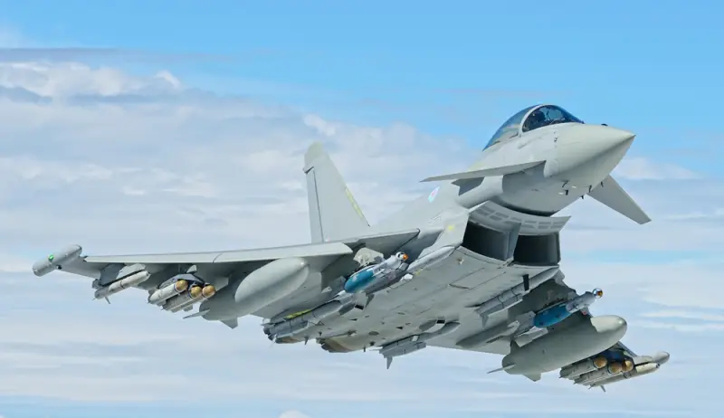 Равносильно продаже Spitfire перед битвой за Британию: в парламенте страны призывают не списывать истребители Typhoon