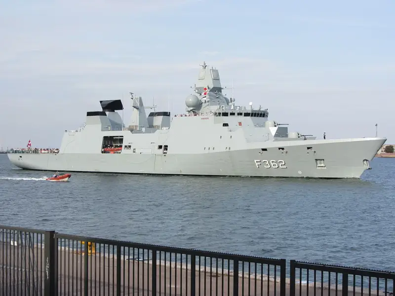 «Ракетный комплекс заблокировался»: командир датского корабля рассказал подробности обороны от БПЛА йеменской группировки в Красном море