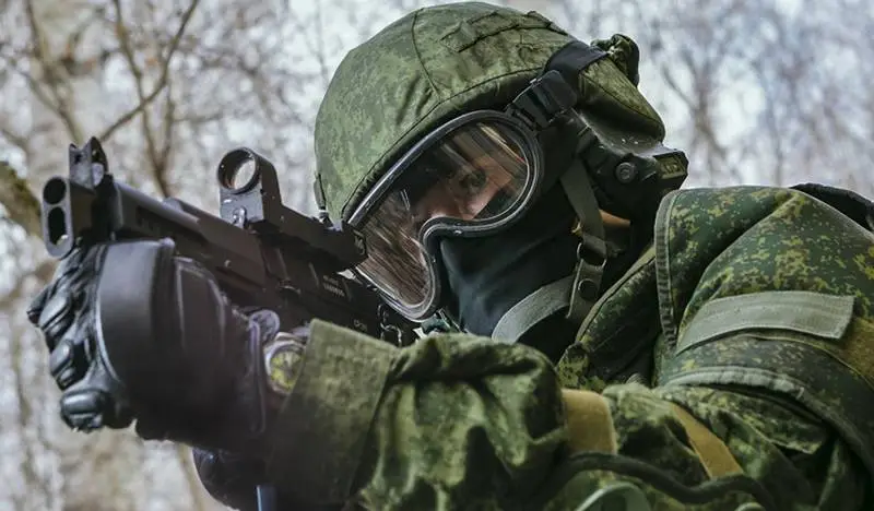 TsNIITochmash concluiu um contrato para o fornecimento de submetralhadoras SR2M "Veresk" e pistolas SR1MP "Gyurza" para as forças de segurança