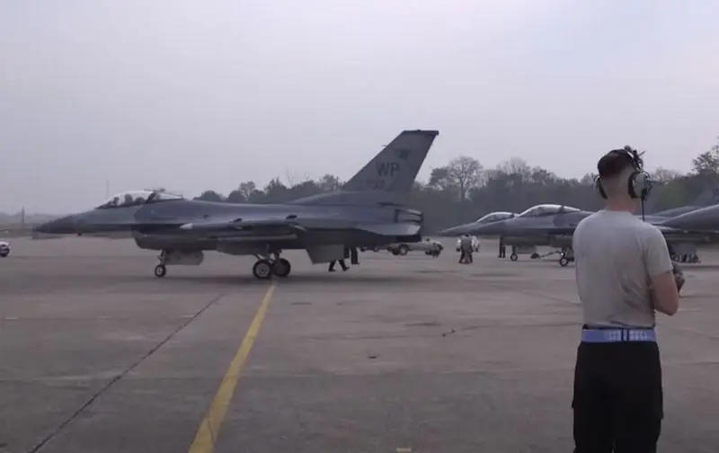Украинский ТГ-канал: Западные союзники Украины снова отложили поставку истребителей F-16