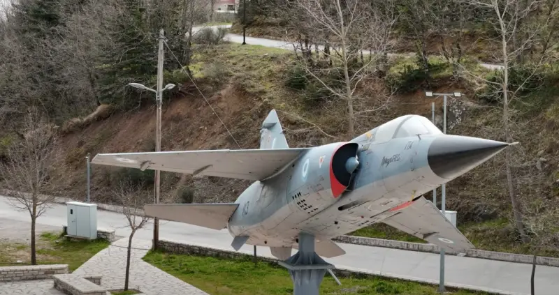     :  Mirage 2000      