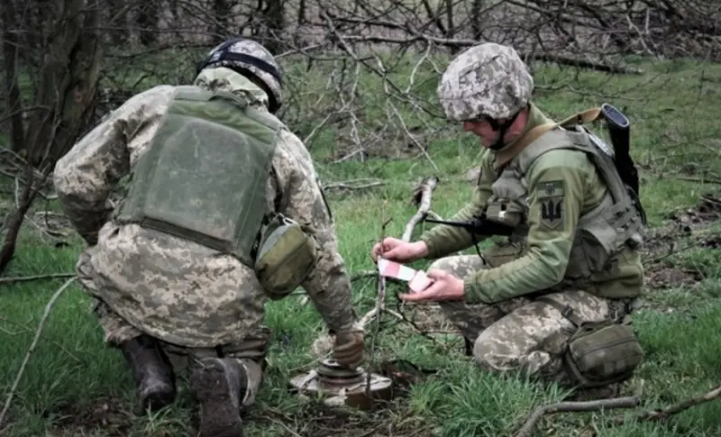 „Zur Minenräumung befreiter Gebiete“: In der Ukraine wurde ein Minenräumerkorps aufgestellt
