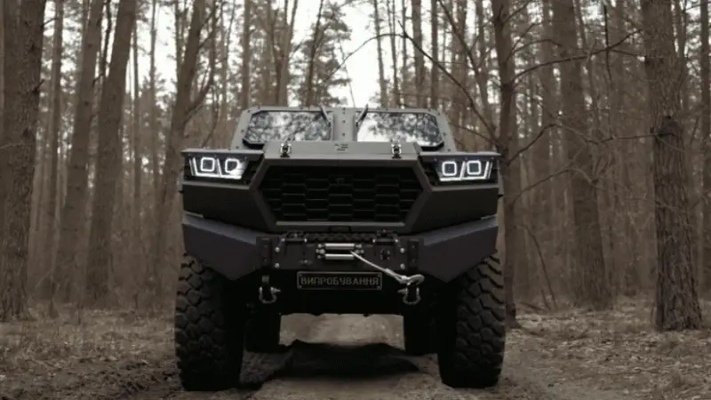 Ukrainian company showed a prototype of a modular armored car Inguar-3