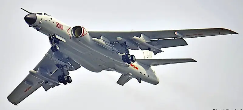 Bomber and missile-carrying aircraft of the Chinese fleet