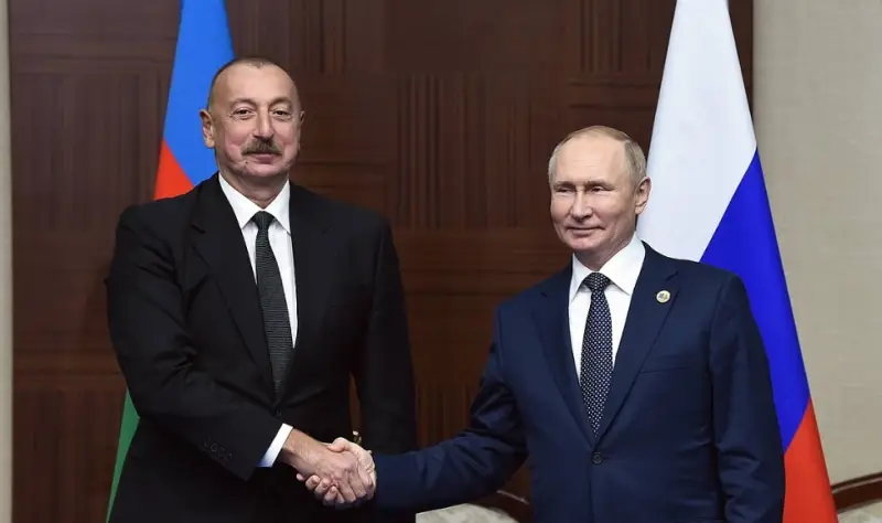 러시아 대통령은 지역 안보 상황을 논의하기 위해 아제르바이잔 대통령을 초청했습니다.