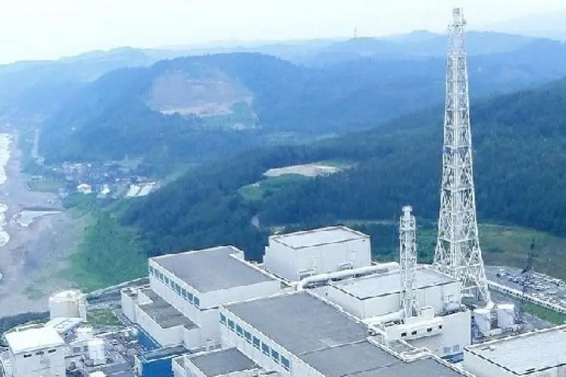 日本では、12年間の停止を経て、世界最大の原子力発電所が再稼働の準備を進めている。