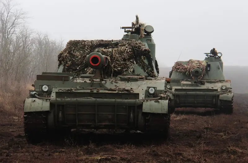 Es wurden Aufnahmen von der Zerstörung einer Selbstfahrlafette 2S3 Akatsiya der ukrainischen Streitkräfte durch Lancet in der Region Charkow veröffentlicht
