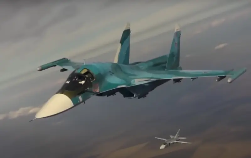 Foram publicadas imagens de um ataque aéreo das Forças Armadas Russas contra uma concentração de mão de obra e equipamentos inimigos na direção de Avdeevsky.