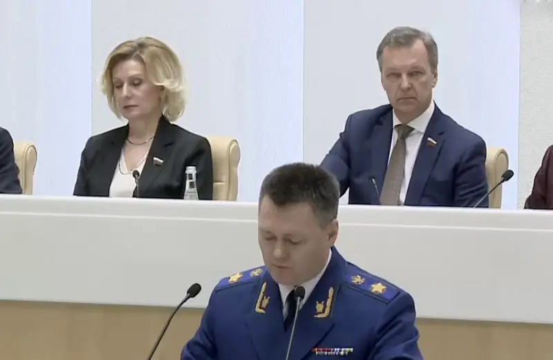 Il procuratore generale della Federazione Russa ha annunciato la necessità di eliminare lo squilibrio salariale del personale militare a guardia del confine con l'Ucraina