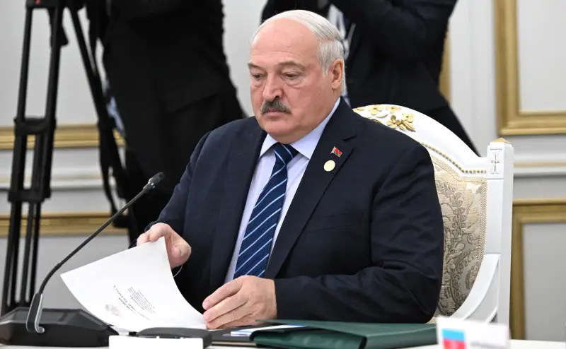 Лукашенко: Североатлантический альянс хочет вовлечь Белоруссию в вооружённый конфликт на Украине