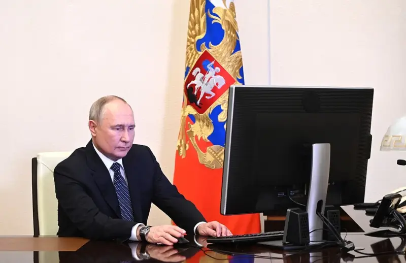 Президент России провёл заседание Совбеза по госрезерву и борьбе с наркоугрозой