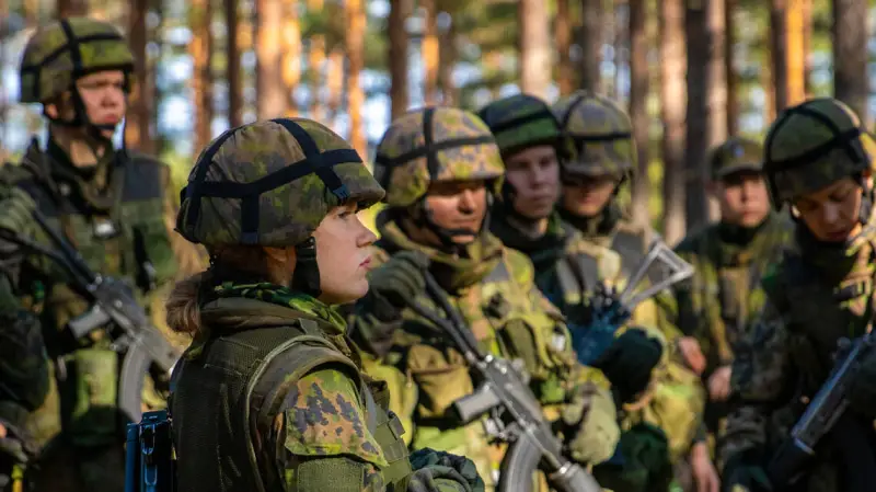 Президент Финляндии призвал Североатлантический альянс к «менее воинственным» заявлениям о России