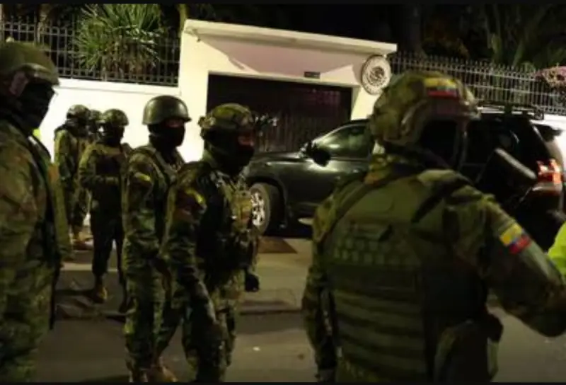 МИД Мексики заявил о разрыве дипотношений с Эквадором из-за штурма посольства