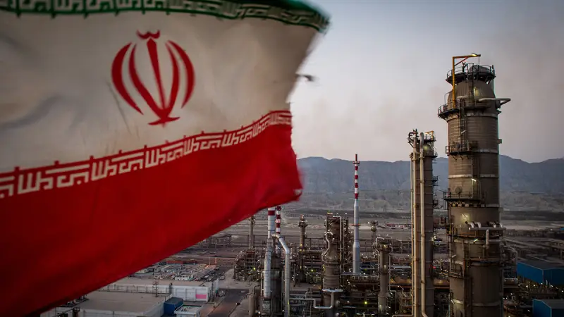 ロイター：バイデン氏、イスラエル攻撃後もイラン石油には手を出さない